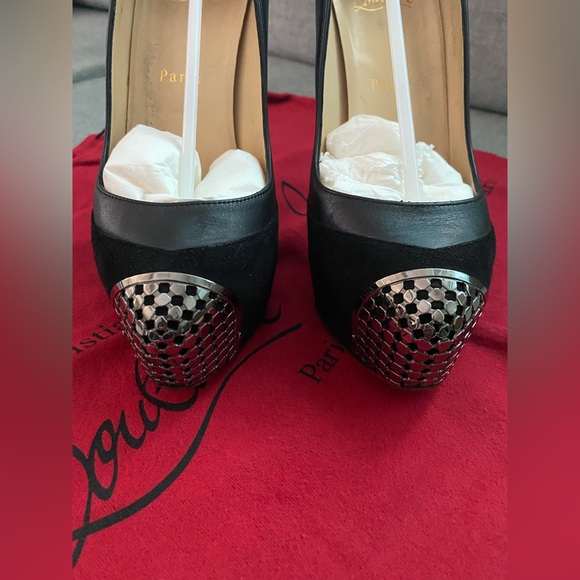 Christian Louboutin Black Leather/Suede Maggie Pumps 38.5 - Picture 14 of 16